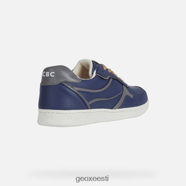 merevägi ZZ2TH2774 Geox hoiatab meest