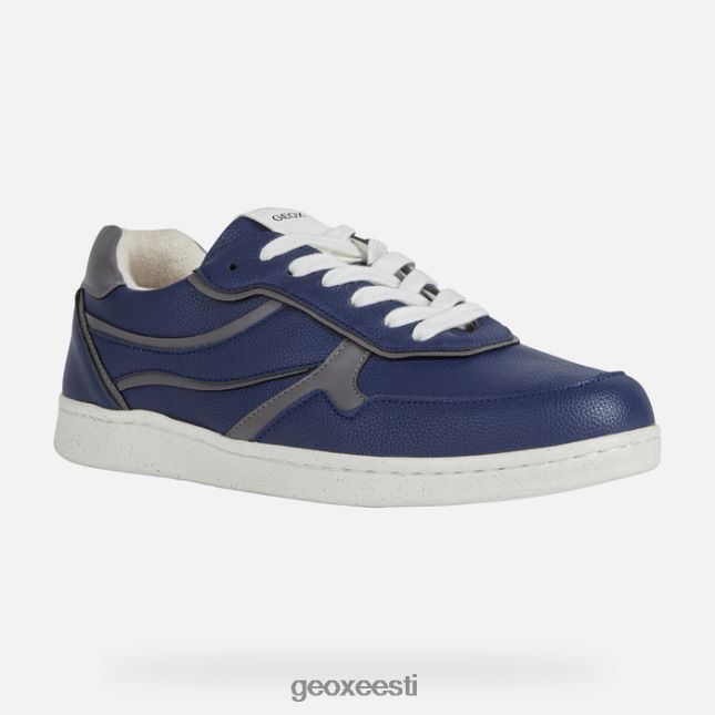 merevägi ZZ2TH2774 Geox hoiatab meest