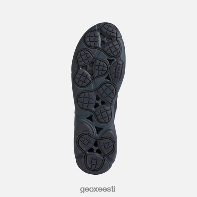 tumedad teksad ZZ2TH2350 Geox udukogu naine